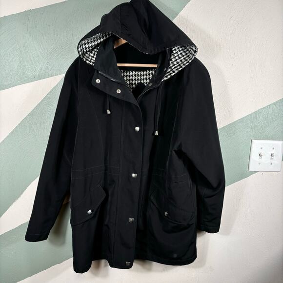 Regent Park Women's Small Black Raincoat Jacket Lined Detach Hoodie -tiny flaw - Picture 1 of 14